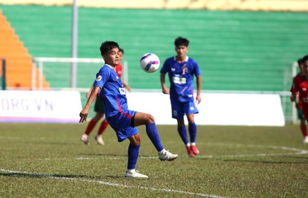Khai mạc vòng loại khu vực Duyên hải miền Trung giải bóng đá Thanh Niên sinh viên Việt Nam lần IV-2026 Cúp THACO