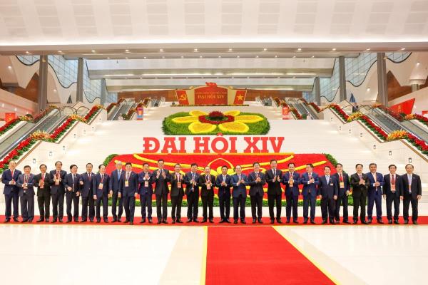 Đoàn đại biểu Đảng bộ thành phố Đà Nẵng tham dự phiên khai mạc Đại hội XIV của Đảng