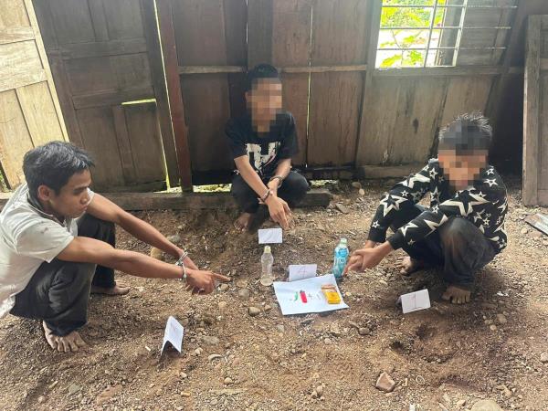 Phát hiện ma trong nhà hoang