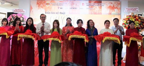 Khai mạc triển lãm mỹ thuật Duyên sắc ba miền