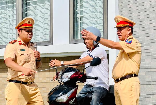 Xây dựng văn hóa giao thông an toàn, văn minh