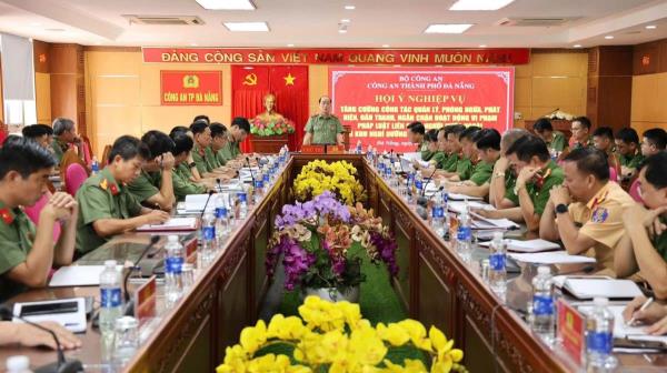 Siết chặt quản lý, phòng ngừa các vi phạm pháp luật liên quan đến người nước ngoài
