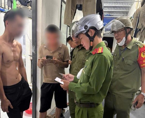 Công an phường Ngũ Hành Sơn ra quân cao điểm 60 ngày phòng, chống ma túy