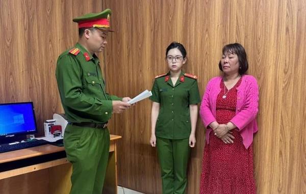Sa lưới sau 10 năm trốn nã