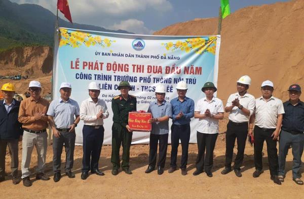 Quyết tâm đẩy nhanh tiến độ thi công Dự án Trường liên cấp tại xã biên giới