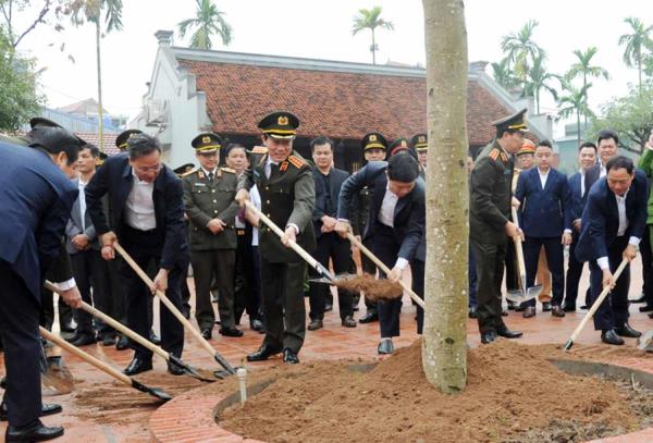 Bộ Công an phát động Tết trồng cây năm 2026 - Vì một Việt Nam xanh