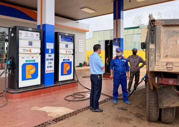 Kiểm soát chặt kinh doanh xăng dầu, chủ động ứng phó rủi ro nguồn cung
