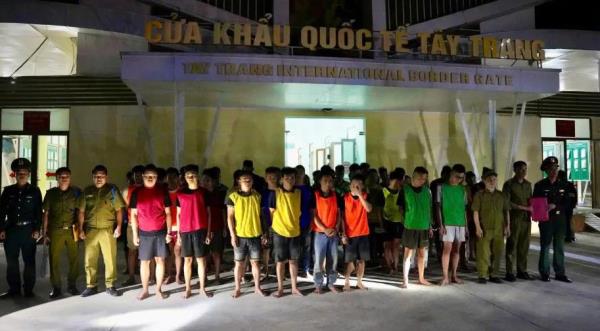 Triệt phá đường dây lừa đảo công nghệ cao 15 tỷ