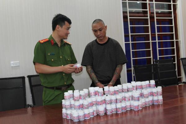 Bán thuốc trị hen tự phong từ hàng trôi nổi trên mạng