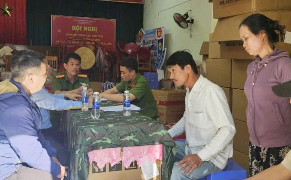 Bắt tạm giam thêm người chồng trong vụ xâm phạm chỗ ở của người khác