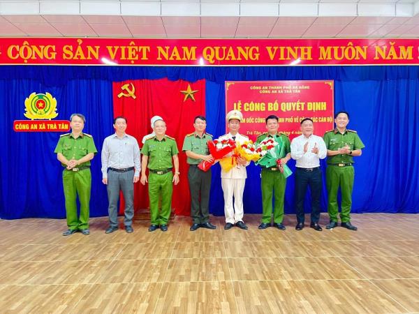 Công an xã Trà Tân tổ chức Lễ Công bố quyết định của Giám đốc Công an thành phố về công tác cán bộ