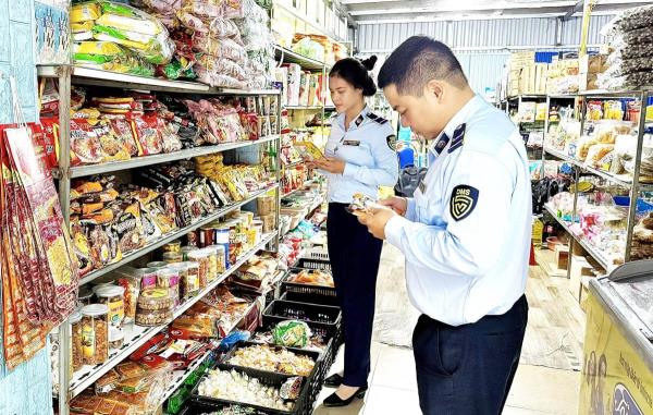 Té nước theo mưa