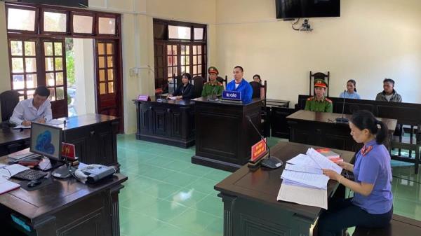 Hẹn hò nhầm kẻ cướp