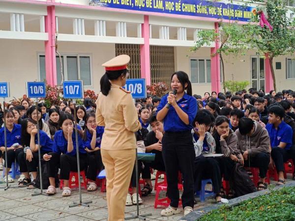 Bài học từ đường phố (Kỳ 3: Tạo giải pháp bền vững từ môi trường học đường)