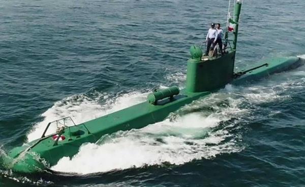 Iran triển khai tàu ngầm mini, Mỹ cân nhắc nối lại chiến dịch quân sự