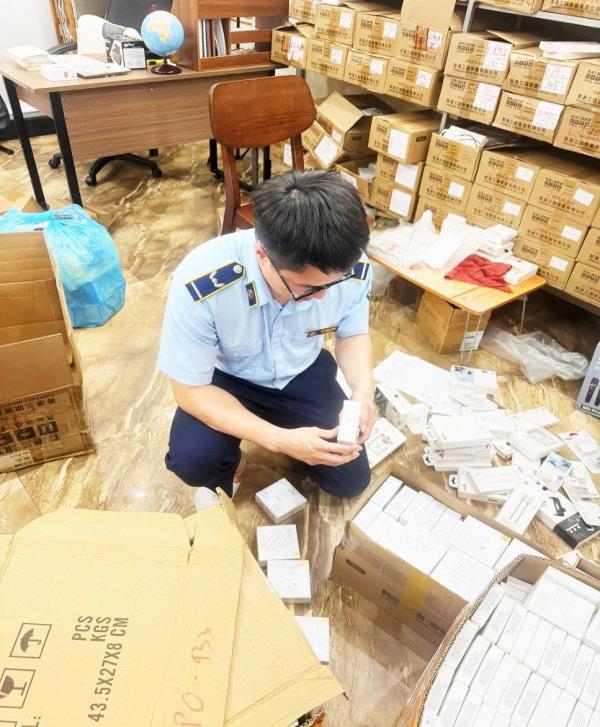 Phát hiện 1 trường hợp bán hàng giả trên mạng xã hội
