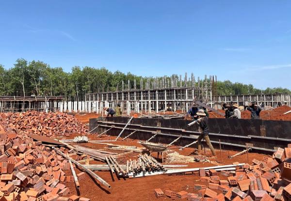 Gia Lai tăng tốc hoàn thành 7 trường liên cấp vùng biên trước năm học mới