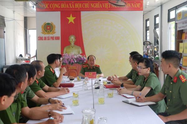 Giám đốc Công an TP Đà Nẵng làm việc với Công an xã Phú Ninh về bảo đảm ANTT