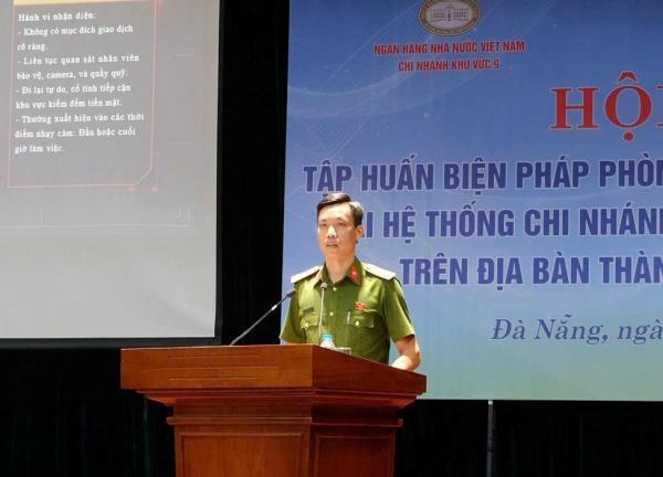 Tăng cường kỹ năng nhận diện, xử lý tình huống cướp ngân hàng sử dụng vũ khí