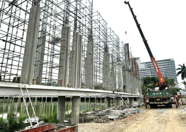 Nỗ lực thi công dưới thời tiết nắng nóng