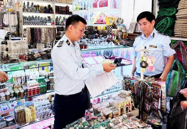 Tiếp tục phát hiện thêm 7 cơ sở kinh doanh hàng hóa xâm phạm quyền sở hữu trí tuệ