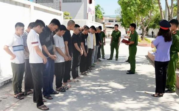 Dụ dỗ qua mạng bằng vỏ bọc phụ nữ thành đạt, nhóm lừa đảo chiếm đoạt 36,5 tỷ đồng