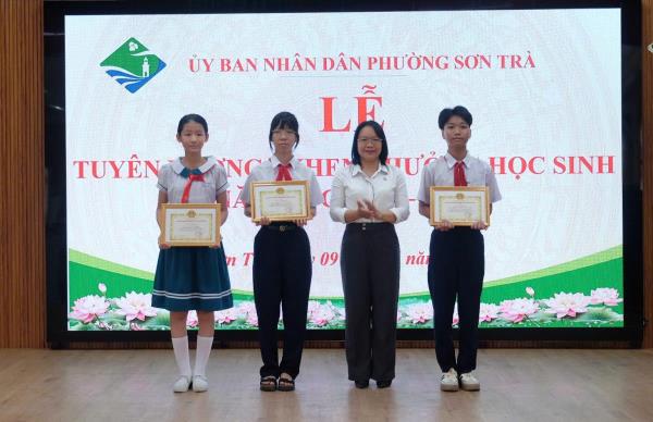 Sơn Trà tuyên dương 62 học sinh tiêu biểu năm học 2025-2026