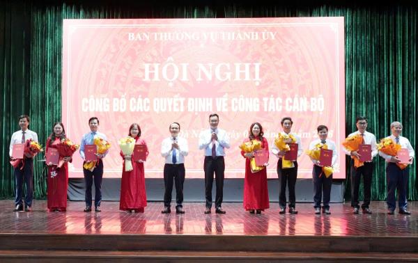 Thành uỷ Đà Nẵng công bố các quyết định về công tác cán bộ, điều động nhiều vị trí chủ chốt