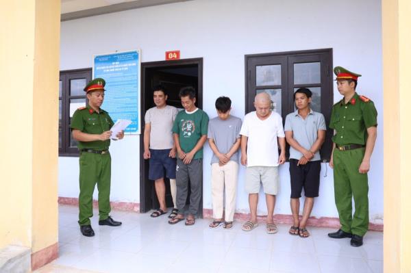 Triệt phá đường dây cá độ bóng đá