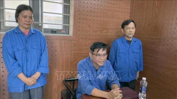 Nhóm cho vay cắt cổ xộ khám