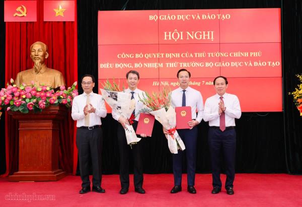 Kiện toàn lãnh đạo để đáp ứng yêu cầu đổi mới giáo dục trong kỷ nguyên số