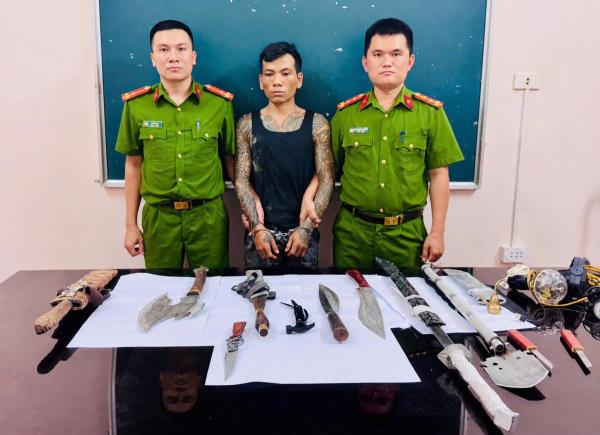 Thủ hàng nóng bán ma túy