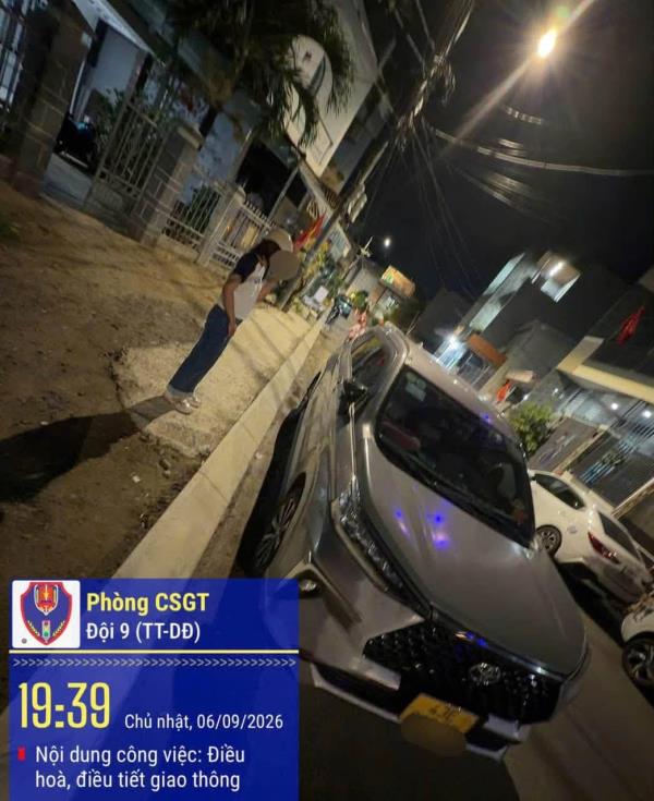 Du khách nước ngoài viết thư cảm ơn Cảnh sát giao thông Đà Nẵng trên trang cá nhân