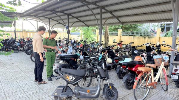 Hội An Đông tăng cường kiểm tra, xử lý học sinh vi phạm an toàn giao thông