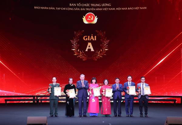 Kỷ nguyên mới đòi hỏi báo chí phát triển tương xứng, vươn mình cùng dân tộc