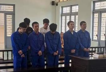 Kéo bè đi đánh nhau