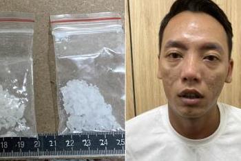 Cõng tiền án đi buôn ma