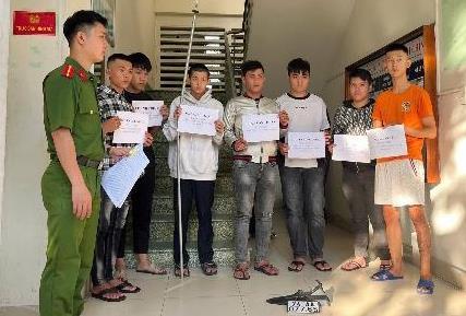 Truy xét nhóm côn đồ vô cớ rượt chém người lúc rạng sáng