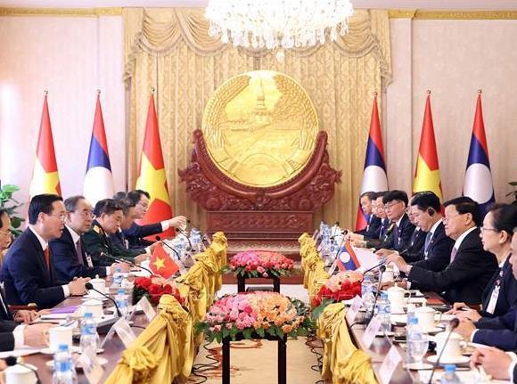 Chủ tịch nước Võ Văn Thưởng hội đàm với Tổng Bí thư, Chủ tịch nước Lào Thongloun Sisoulith