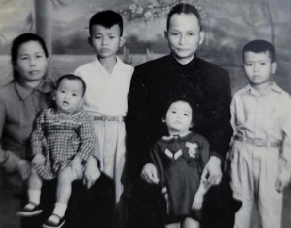 Người chiến sĩ Cộng sản kiên trung, bất khuất