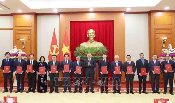 Công bố quyết định về chức năng, nhiệm vụ của 13 cơ quan ban Đảng, đơn vị ở Trung ương