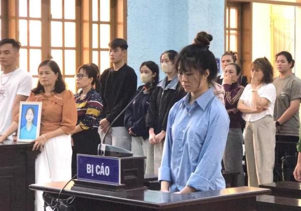 Chỉ vì câu bình luận trên Facebook, nữ sinh đâm chết bạn cùng trang lứa