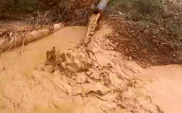 Phạt 2 doanh nghiệp khai thác quặng thiếc xả thải trực tiếp ra môi trường