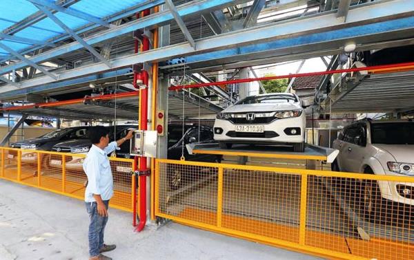 Đầu tư các bãi đỗ xe ô-tô ở trung tâm Đà Nẵng vẫn chậm