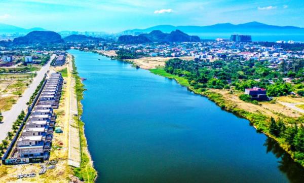 Đà Nẵng và Quảng Nam phối hợp nghiên cứu quy hoạch nhiều công trình kết nối giao thông