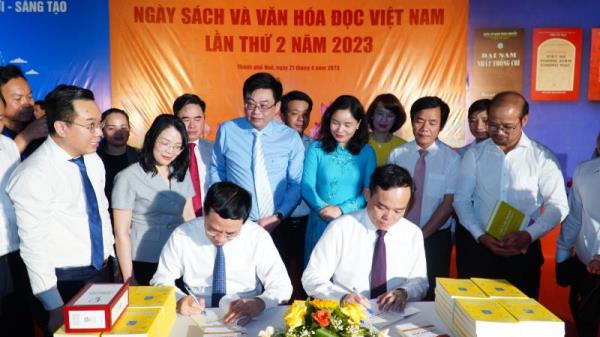 Phó Thủ tướng Chính phủ Trần Lưu Quang tham dự khai mạc Ngày Sách và Văn hóa đọc Việt Nam lần thứ II tại tỉnh Thừa Thiên- Huế