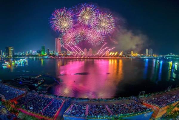 Nóng sốt vé xem Lễ hội pháo hoa quốc tế Đà Nẵng 2023