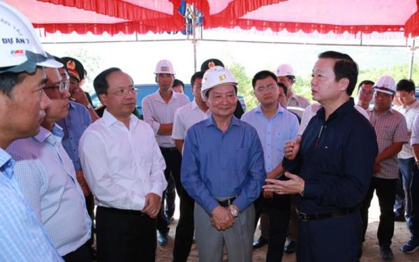 Phó Thủ tướng Trần Hồng Hà kiểm tra dự án cao tốc Bắc - Nam