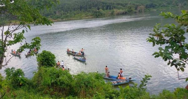 Chìm ghe ở lòng hồ sông Tranh khiến 2 người tử vong