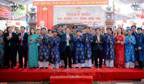 Đồng chí Nguyễn Xuân Thắng dự Ngày hội Đại đoàn kết ở Thừa Thiên – Huế